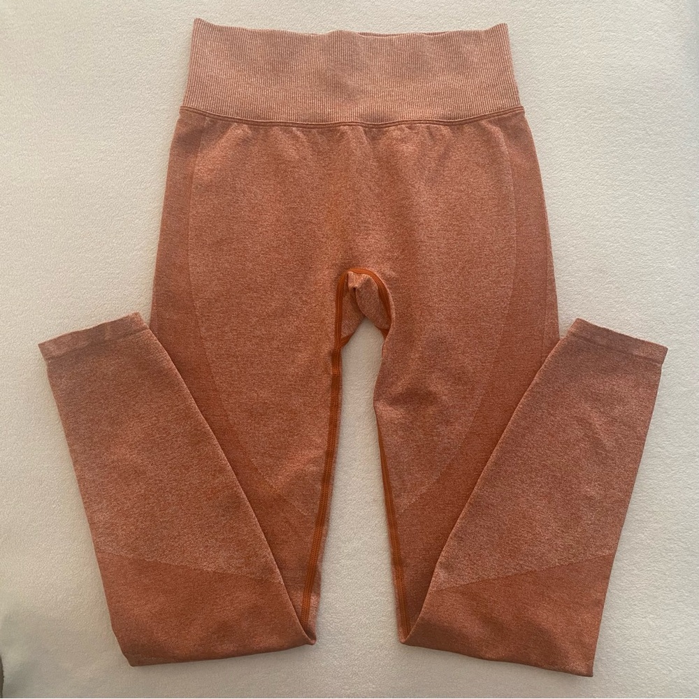 Victoria’s Secret Pink Active leggings size Small.